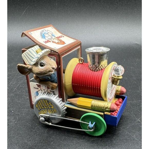 Vintage 1988 Enesco Treasury of Christmas Ornament Merry Christmas Engine -S1M - Picture 2 of 11